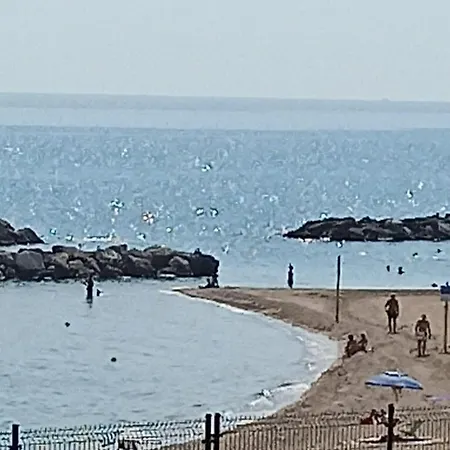 דירה Colombo 477 Auditorium צ'יביטאנובה מארקה